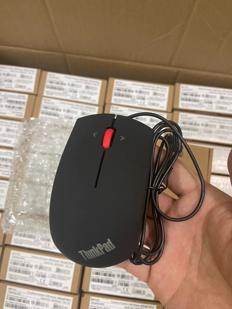 全新 联想/ThinkPad 小红点鼠标经典商务磨砂有线鼠标usb光电笔记本一体机台式机电脑家用办公游戏通用大黑鼠标 特价处理批发价全新鼠标。 大量库存现货特价 全新 联想/ThinkPad 小红点鼠标经典商务磨砂有线鼠标usb光电笔记本一体机台式机电脑家用办公游戏通用大黑鼠标 特价处理批发价全新鼠标。 大量库存现货特价